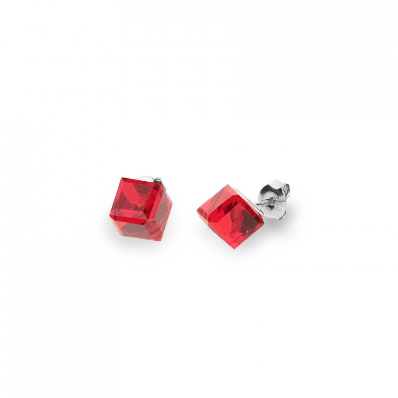 Cube Studs Medium Light Siam.